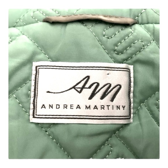 VRHTF Seafoam Quilted Winter Jacket European    size Medium Excellent Condition - Picture 8 of 14